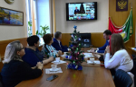 Глава муниципалитета, волонтёры и участники общественных организаций приняли участие в новогоднем онлайн-приёме губернатора области