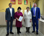 Руководитель Департамента по труду и занятости населения Свердловской области высоко отметил активную работу по трудоустройству несовершеннолетних