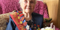 Депутаты Думы округа поздравили со 100-летним юбилеем «Почетного гражданина Тавдинского муниципального округа» Тамару Степановну Фоминых. - Городская Дума