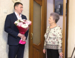 Чествование юбиляра: Светлана Васильевна Лепина получает теплые поздравления!