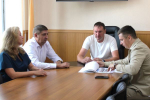 Рабочий визит заместителя министра образования Свердловской области Н. В. Сафина в Тавдинский муниципальный округ: курс на развитие инфраструктуры детства и патриотического воспитания